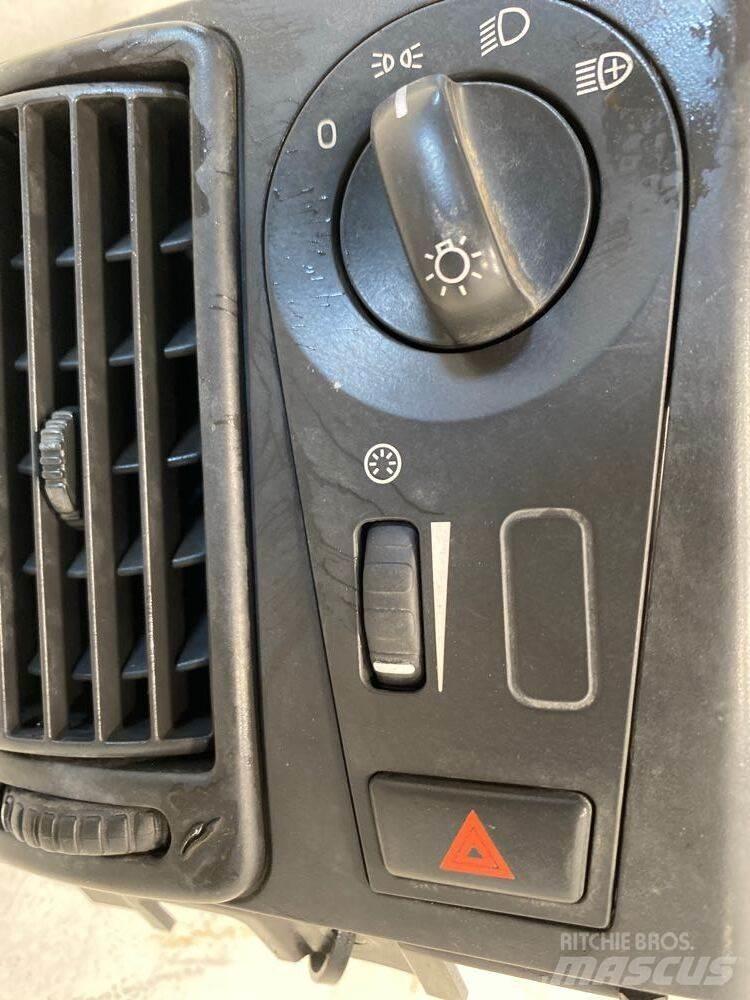Volvo VNL Електроники