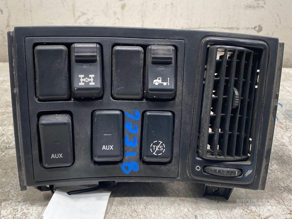 Volvo VNL Електроники
