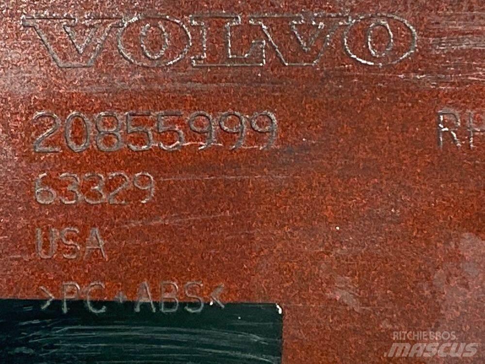 Volvo VNL Кабини