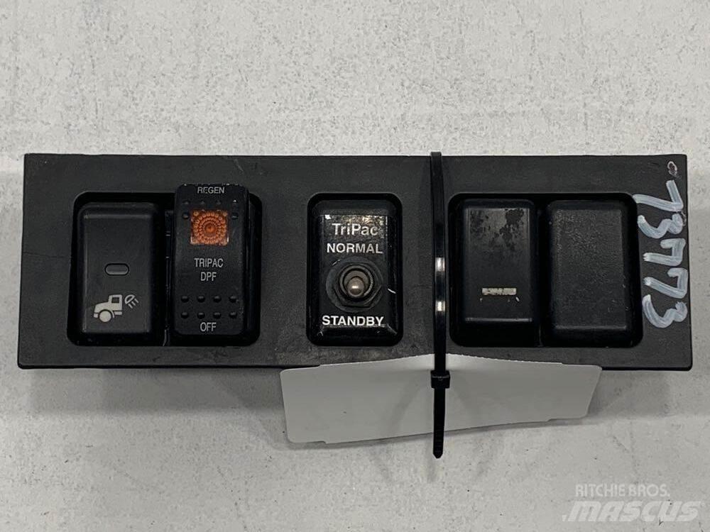 Volvo VNL Електроники