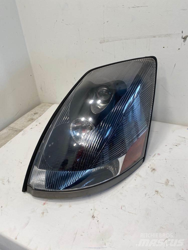 Volvo VNL Електроники