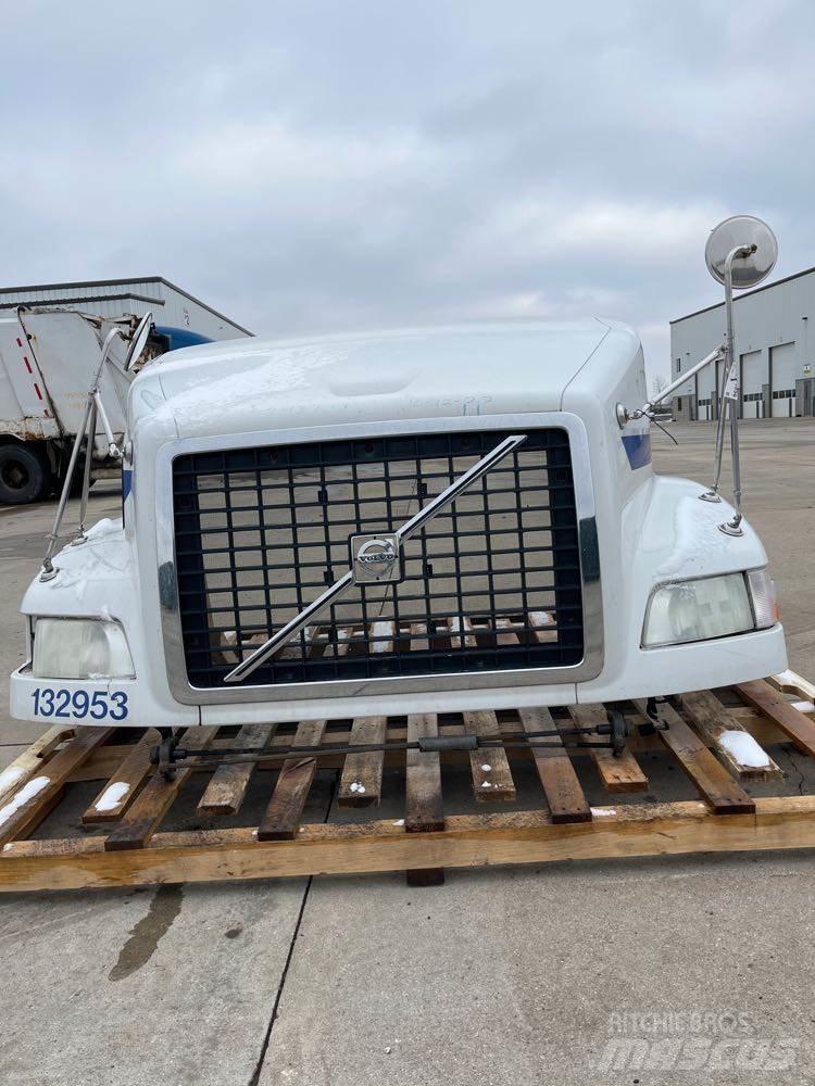 Volvo VNM Кабини