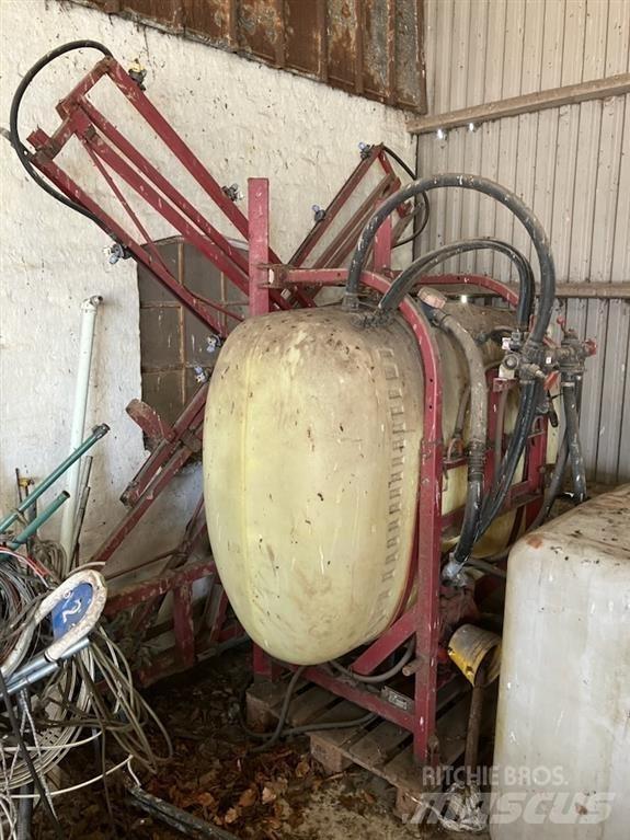 Hardi  Прикачни пръскачки
