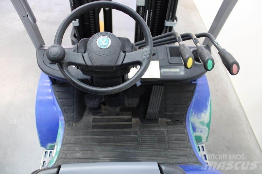 Cesab M 325 D Дизелови камиони