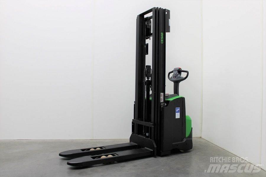 Cesab S 212 / 450 Колички високоповдигачи с теглич