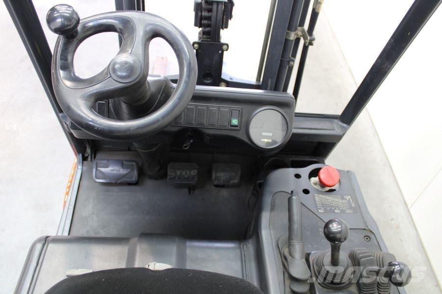 Linde E 16C Електрически вилични кари-повдигачи