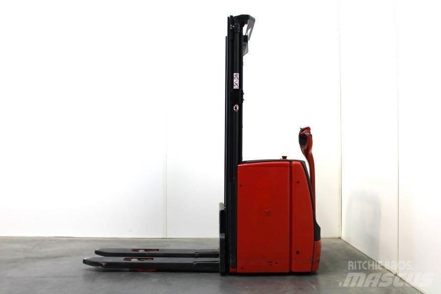 Linde L14 Колички високоповдигачи с теглич