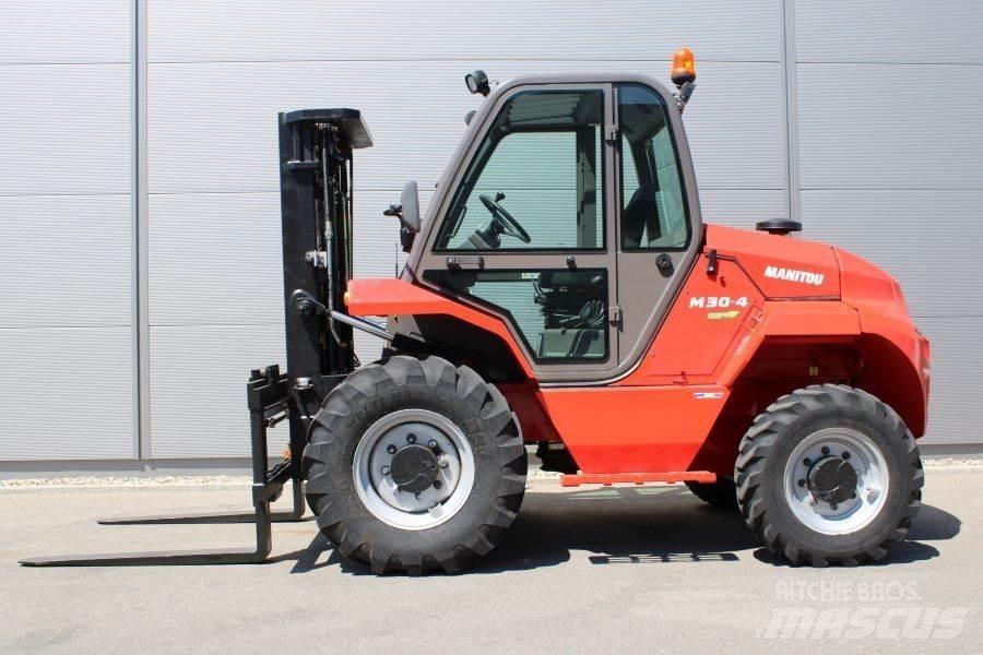 Manitou M 30-4 Камиони за херавни местности