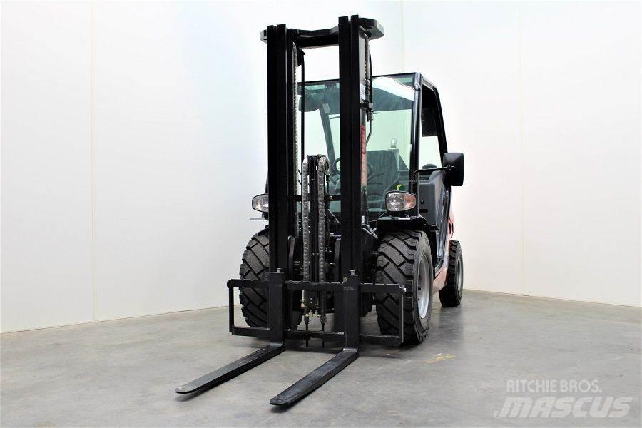 Manitou MSI 25 D Камиони за херавни местности