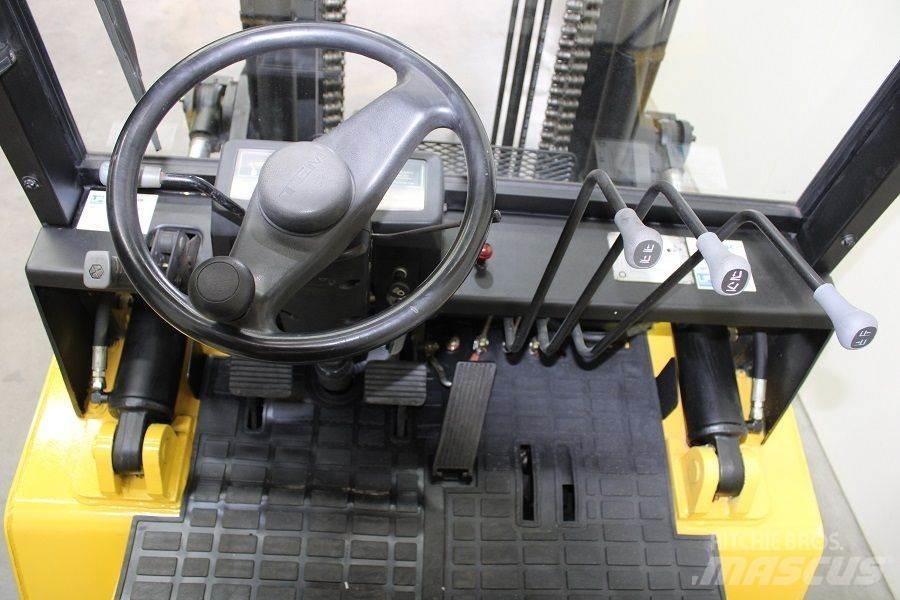 TCM FG 35 N7T Камиони с АГУ