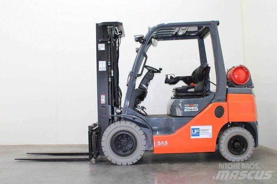 Toyota 02-8FGF25 Камиони с АГУ