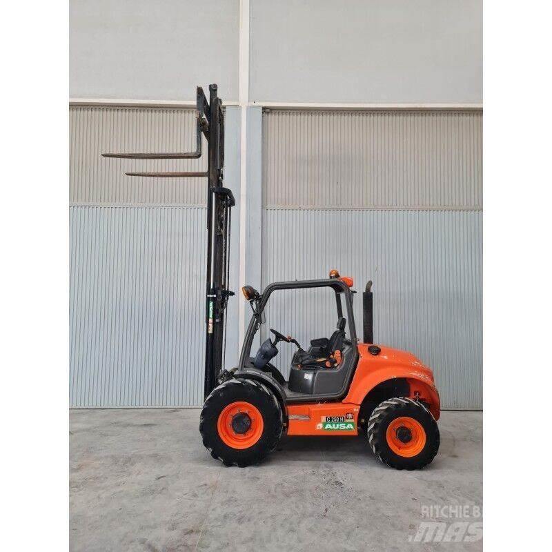 Ausa C250H Камиони за херавни местности