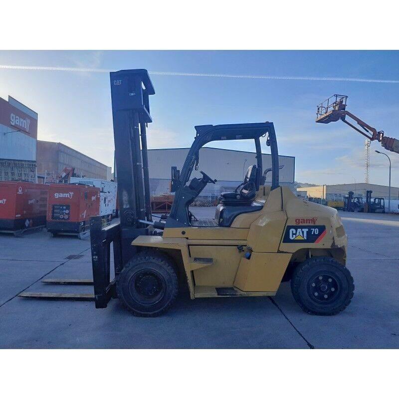 CAT DP70N1 Дизелови камиони