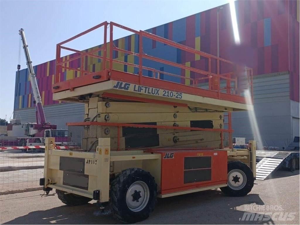 JLG 210-25 Ножични работни платформи