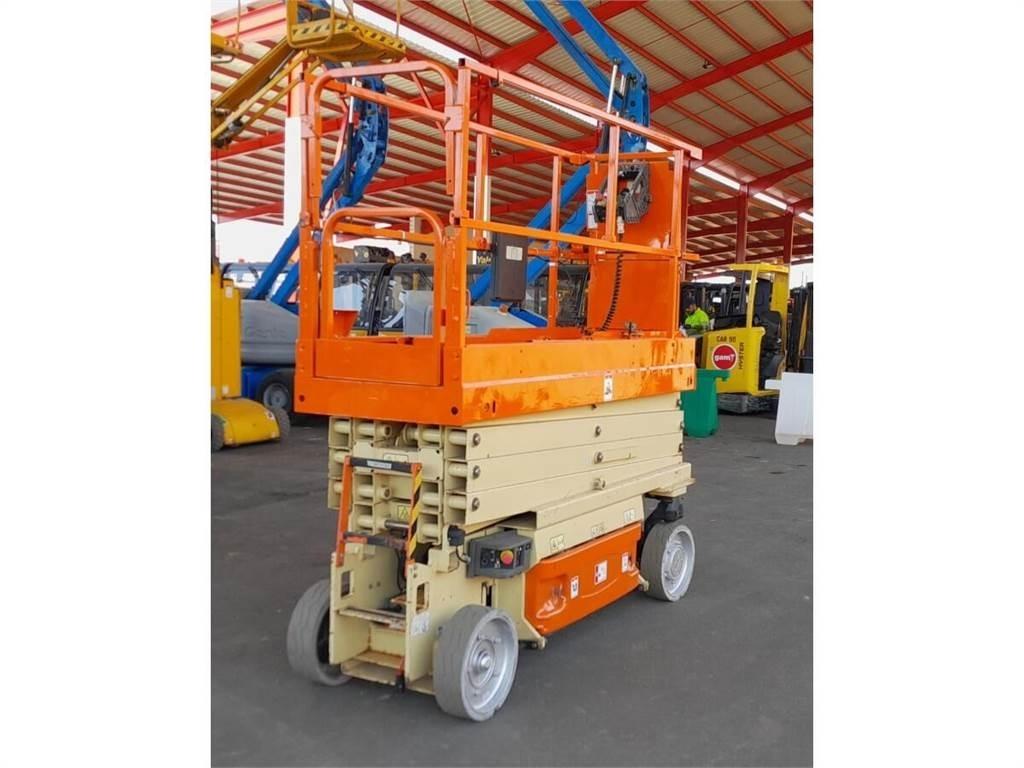 JLG 2632ES Ножични работни платформи