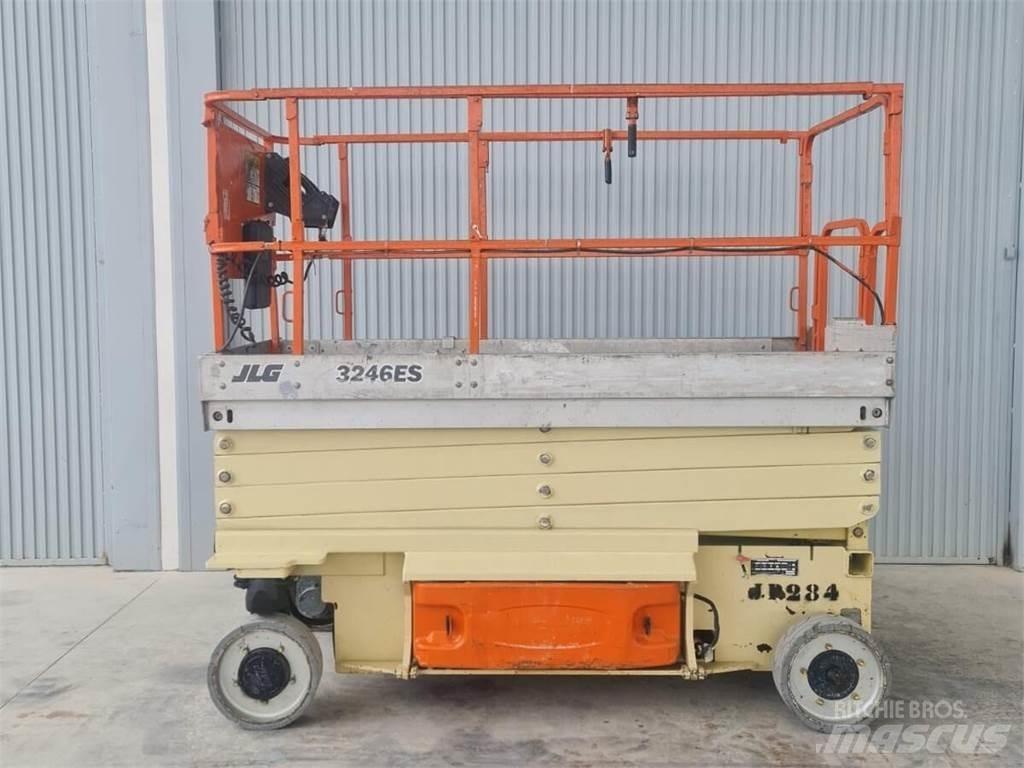 JLG 3246ES Ножични работни платформи