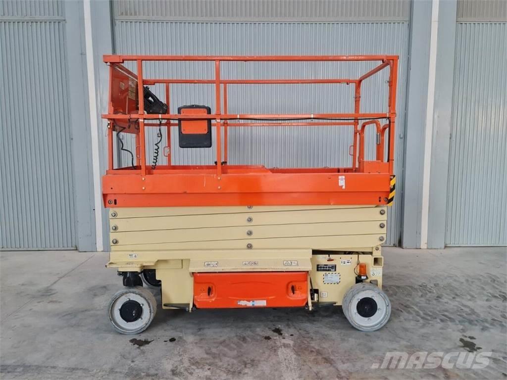 JLG 3246ES Ножични работни платформи