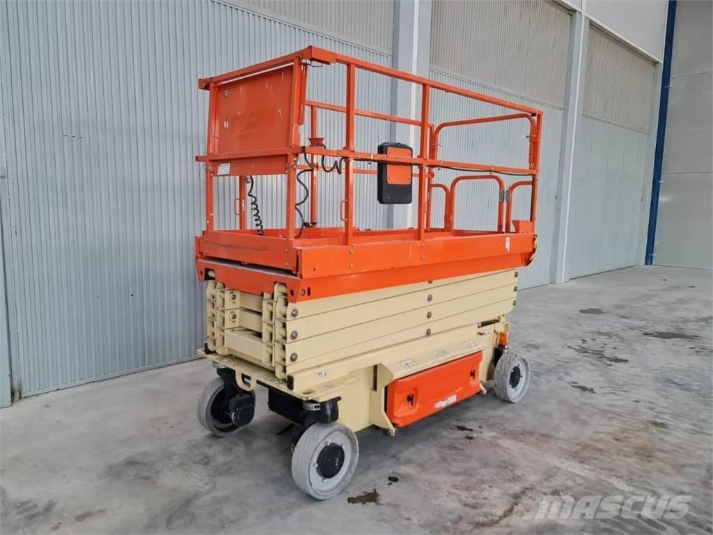 JLG 3246ES Ножични работни платформи