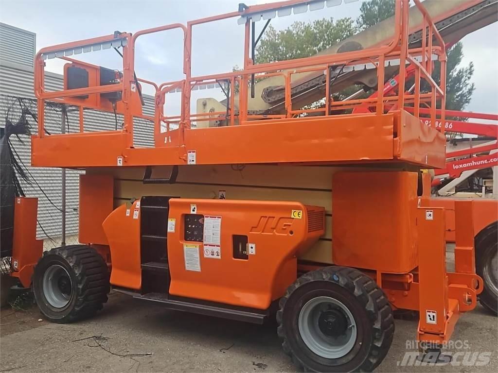 JLG 4394RT Ножични работни платформи