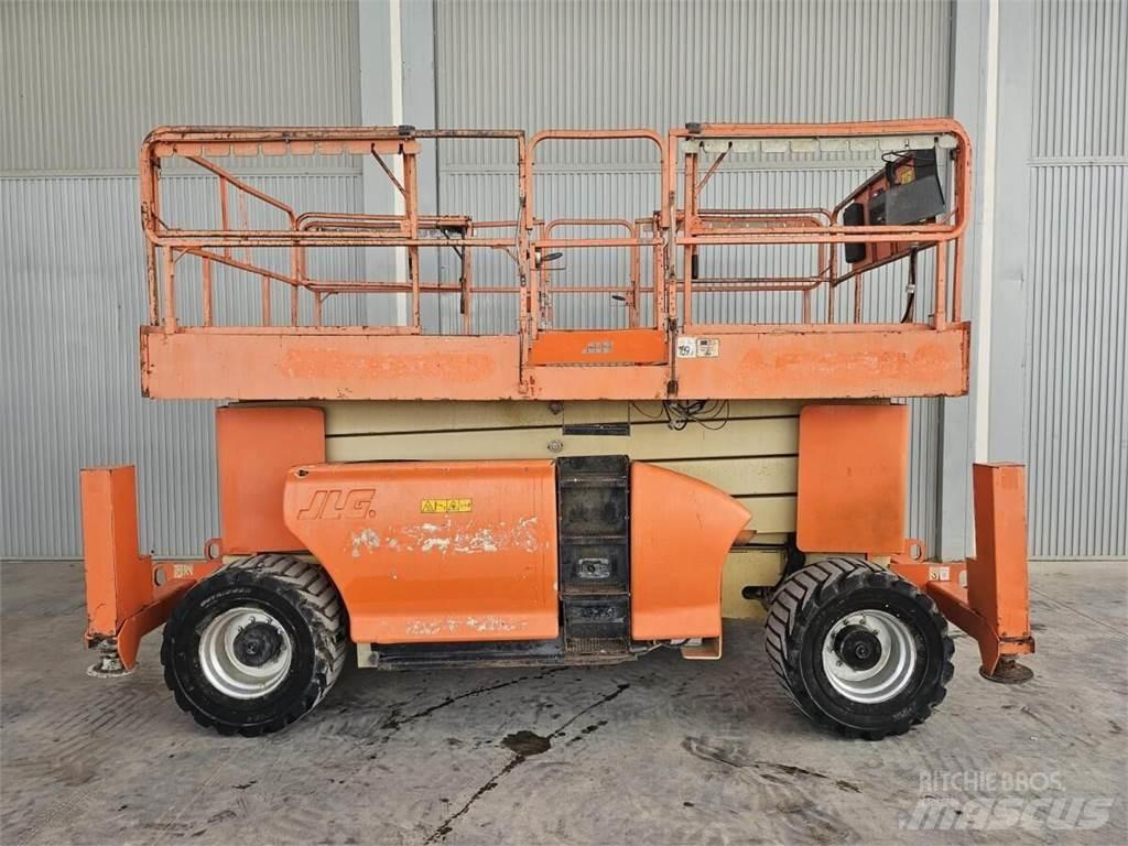 JLG 4394RT Ножични работни платформи