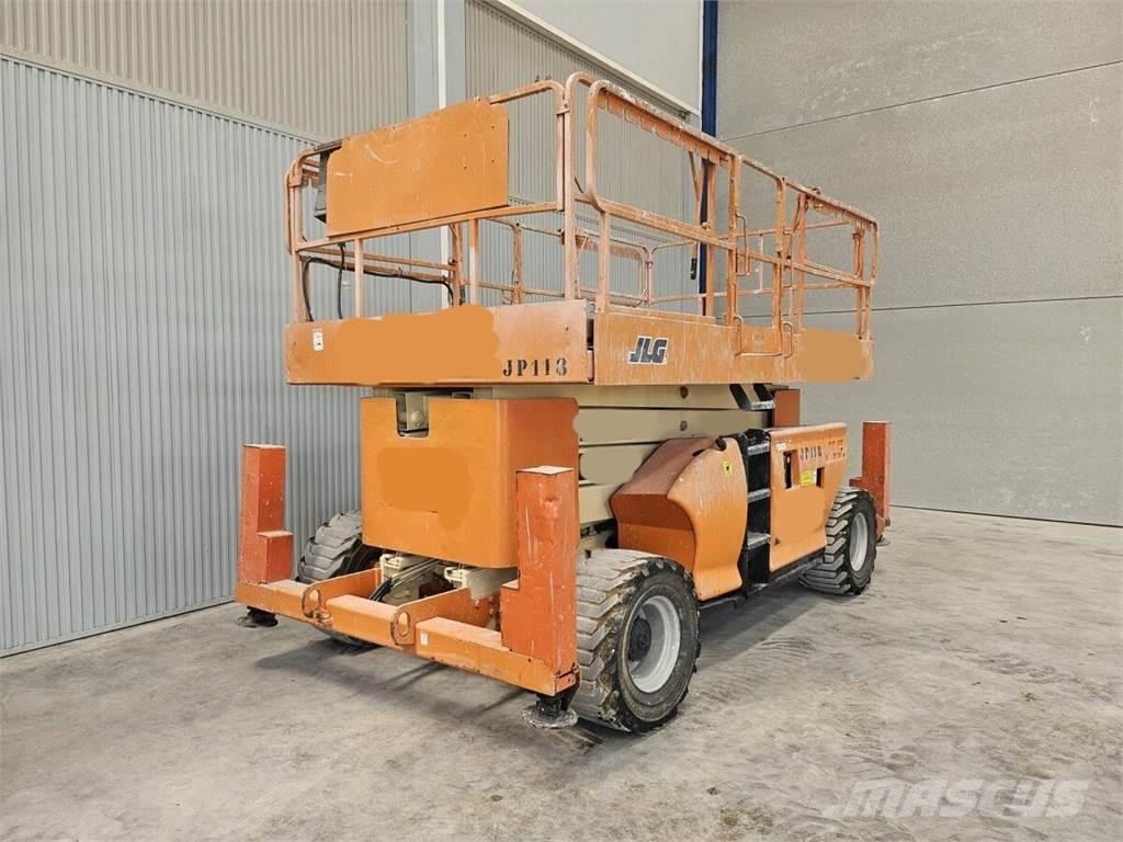 JLG 4394RT Ножични работни платформи