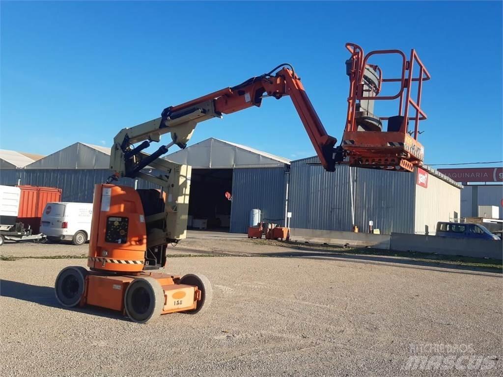 JLG E300AJP Съчленени стрелови подемници
