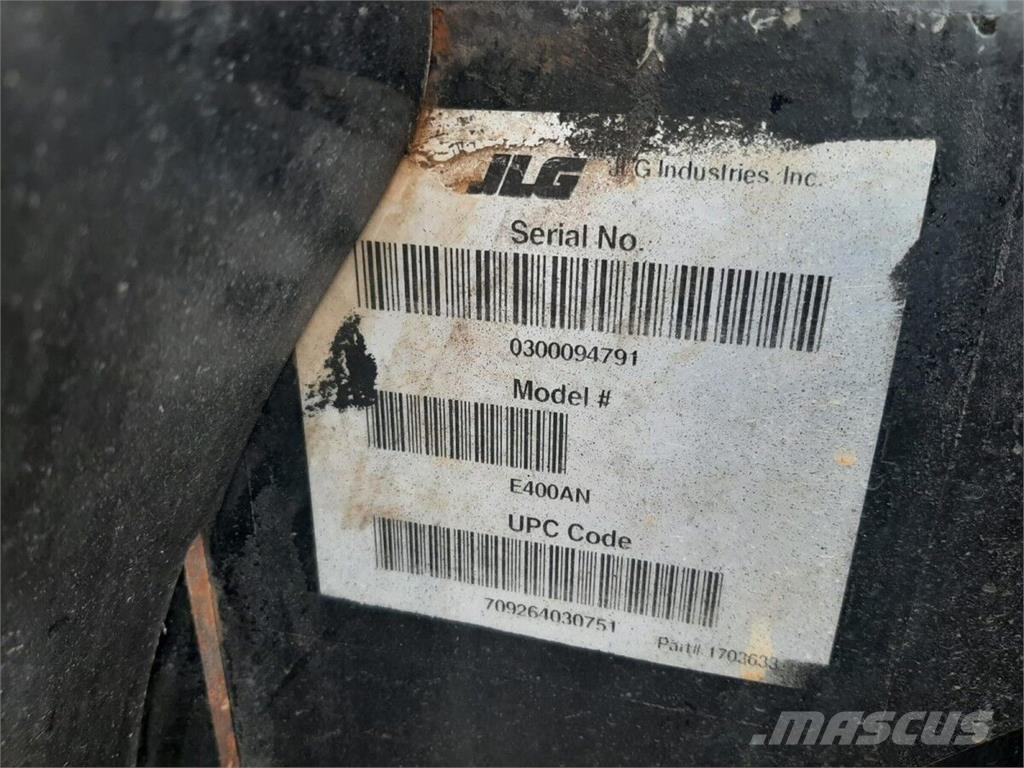 JLG E400AN Съчленени стрелови подемници