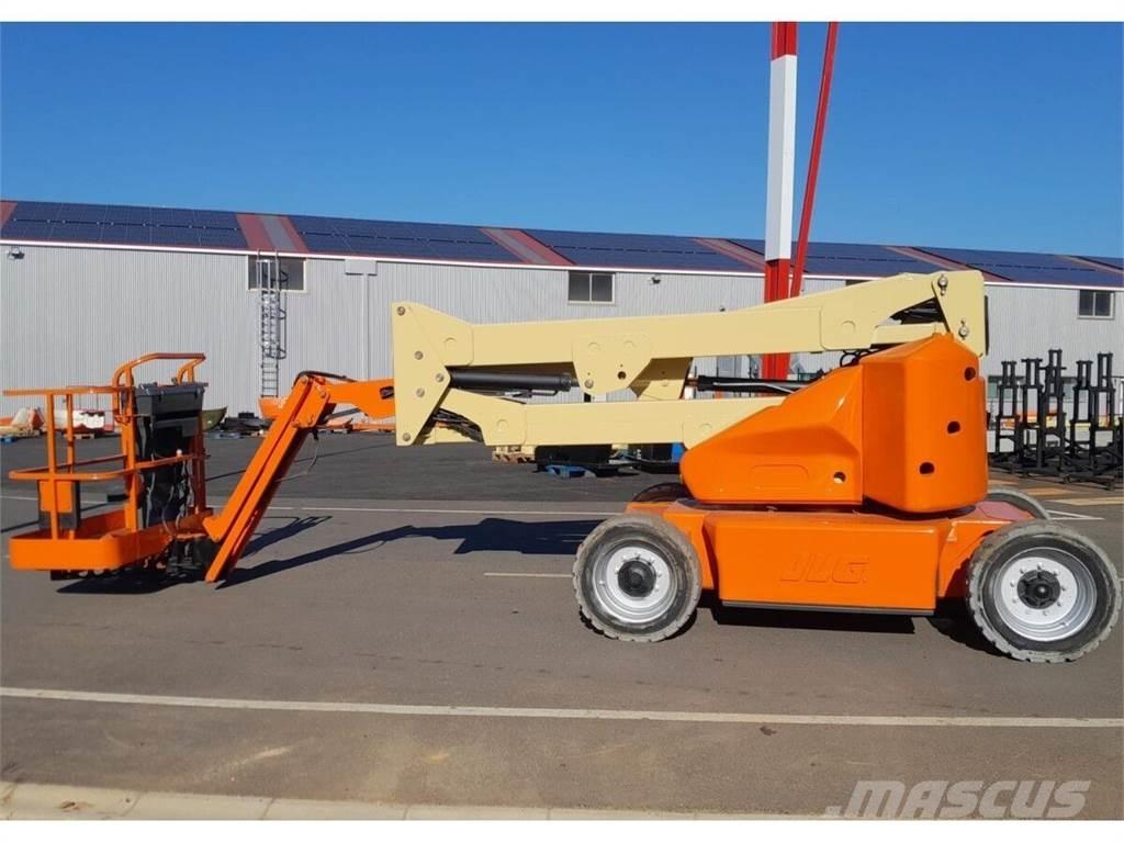 JLG E450AJ Съчленени стрелови подемници