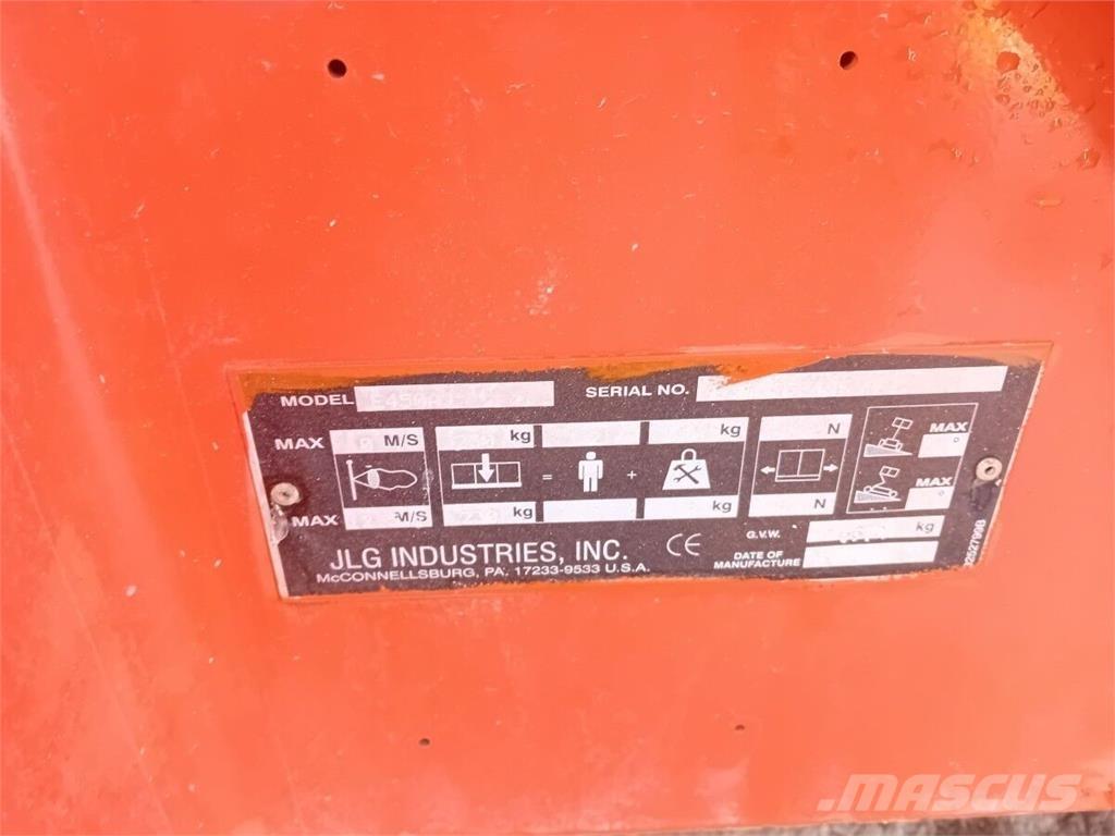JLG E450AJ Съчленени стрелови подемници