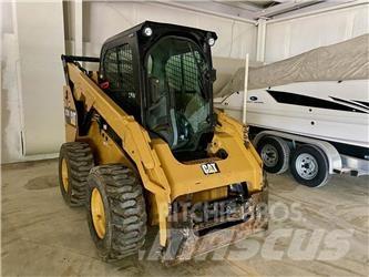 CAT 272D2 Мини товарачи
