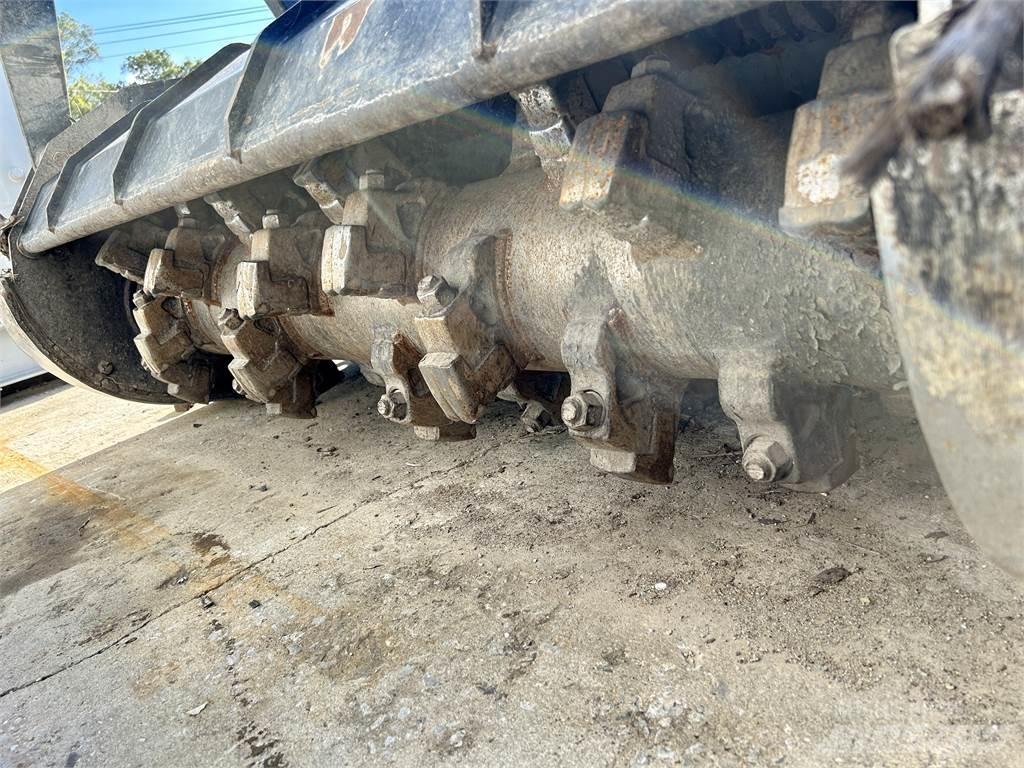 CAT 299D3 Мини товарачи
