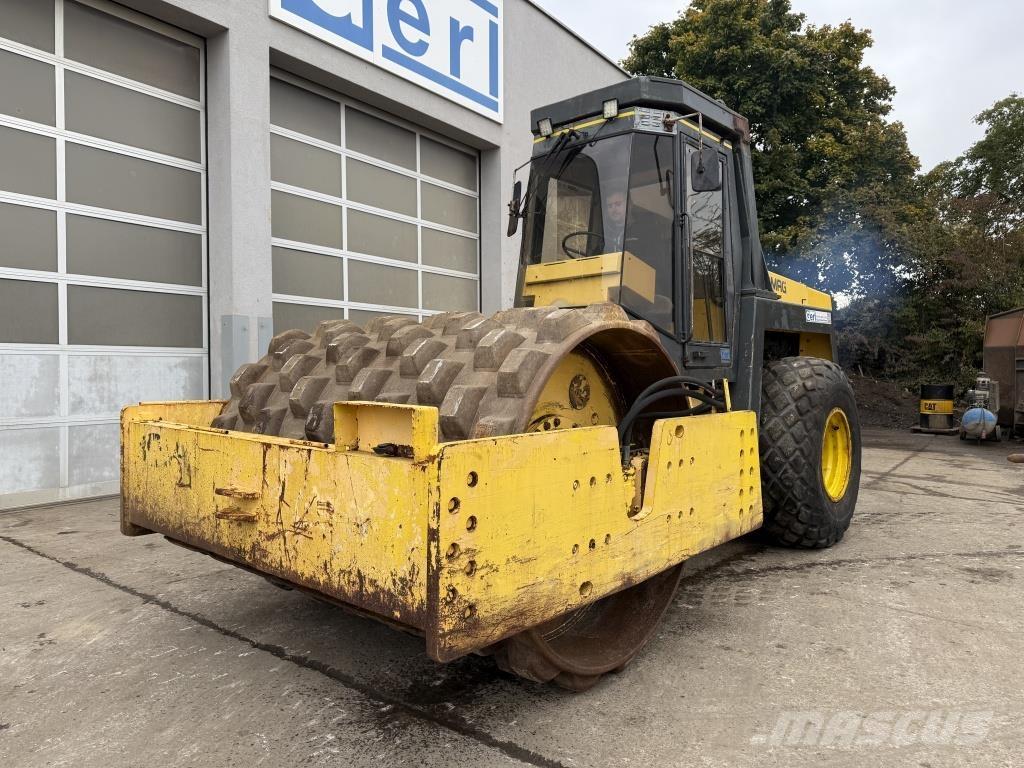 Bomag BW 217 PD-2 Еднобарабанни ролки
