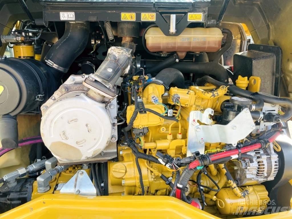 CAT 908M Колесни товарачи