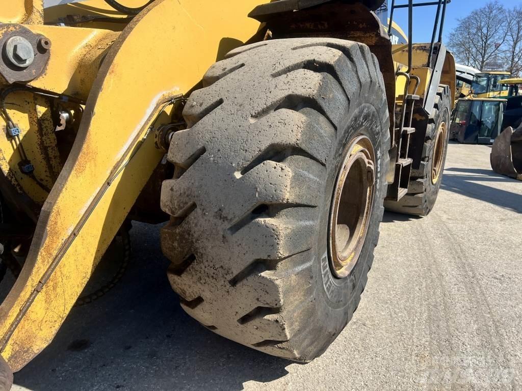 CAT 966 G Колесни товарачи