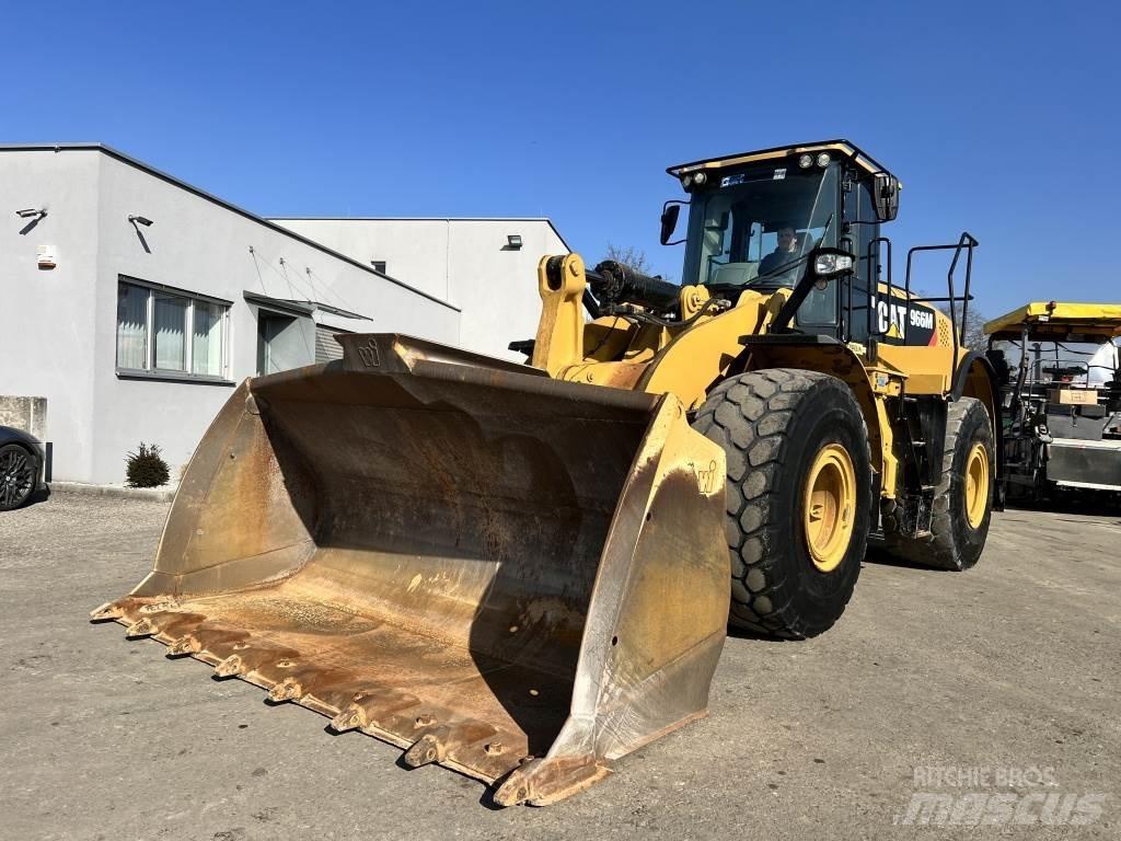 CAT 966 M Колесни товарачи