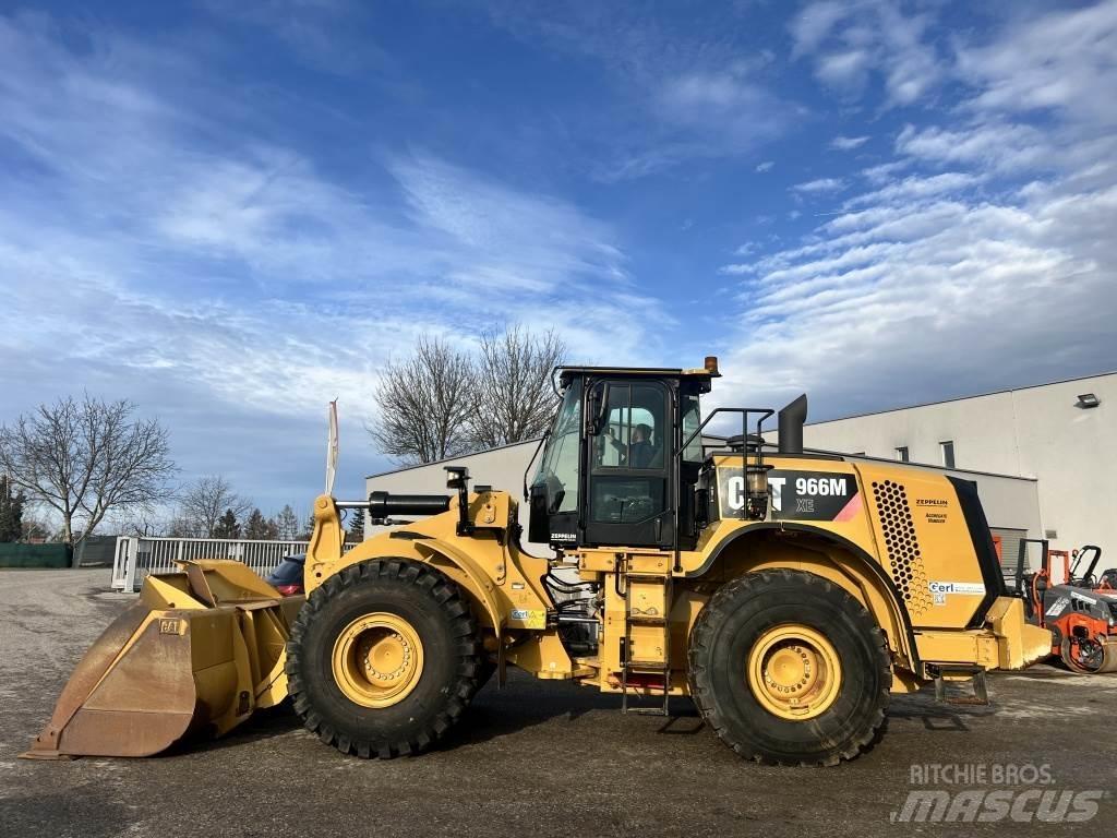 CAT 966 M XE Колесни товарачи
