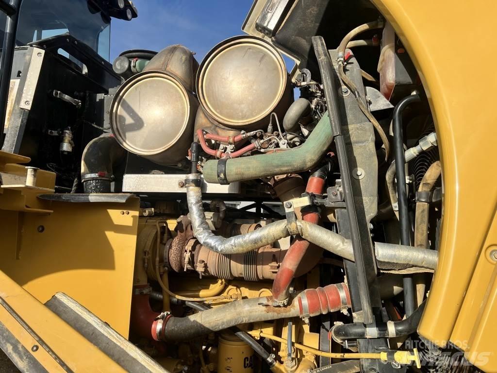 CAT 966 M XE Колесни товарачи