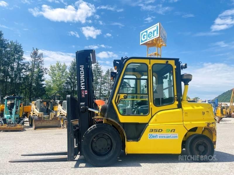 Hyundai 35D-9A Дизелови камиони