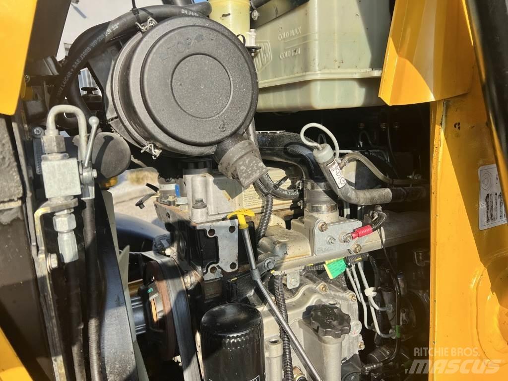 JCB 2 CX-S Товарач със заден ексватор