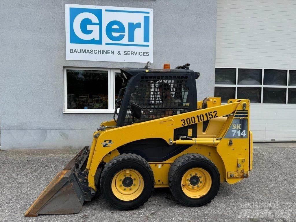 Komatsu SK714-5 Мини товарачи
