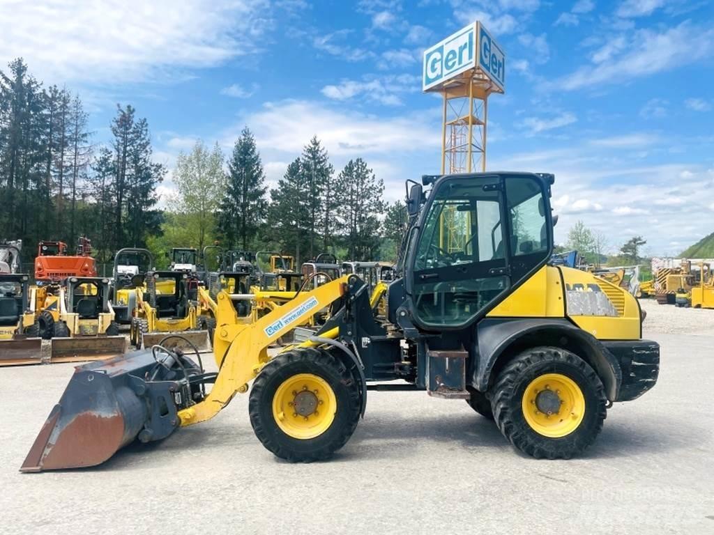 Komatsu WA80-6 Колесни товарачи