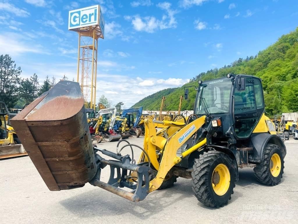 Komatsu WA80-6 Колесни товарачи