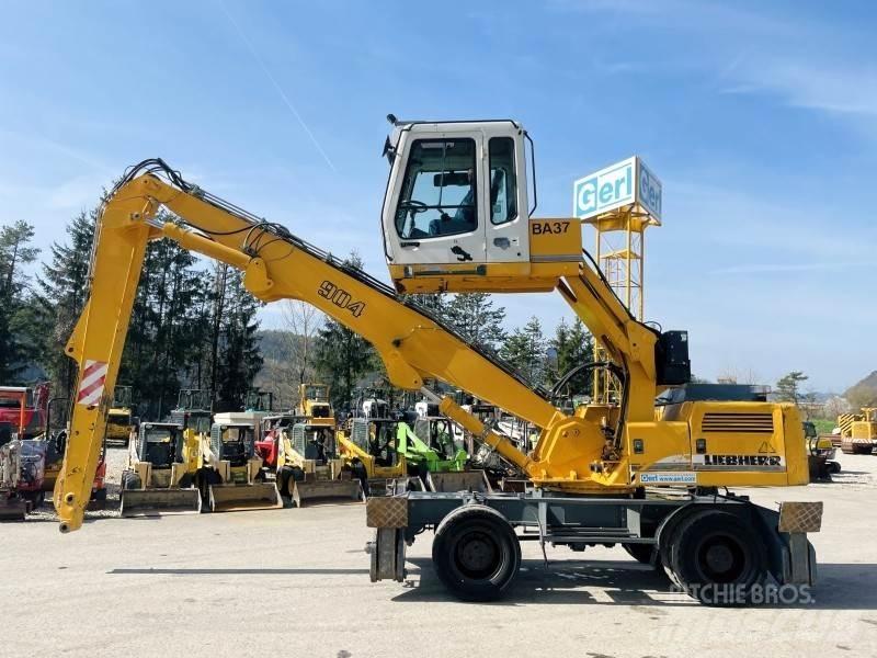 Liebherr A904 Оператори на отпадъци/индустрия
