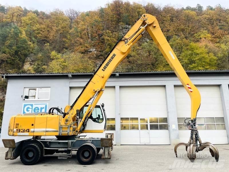 Liebherr A934C Оператори на отпадъци/индустрия
