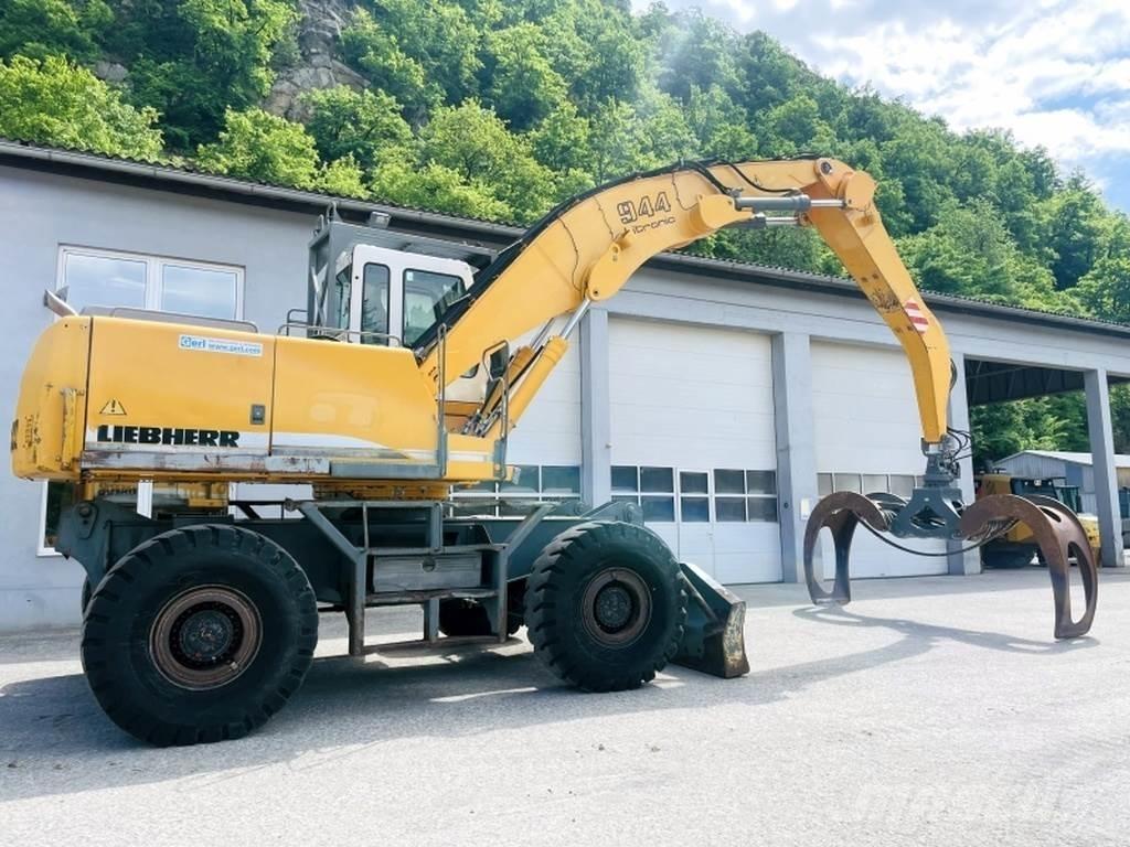 Liebherr A944B HD Оператори на отпадъци/индустрия
