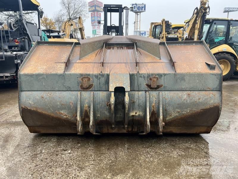 Liebherr Schaufel L 574 Колесни товарачи