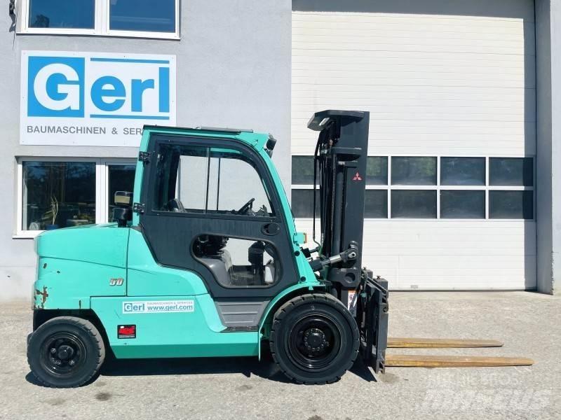 Mitsubishi SD50NT Дизелови камиони