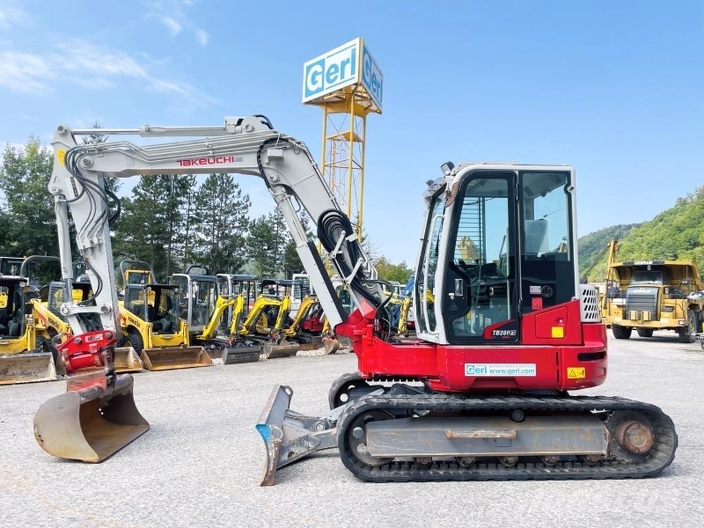 Takeuchi TB280FR Мини екскаватори < 7 т