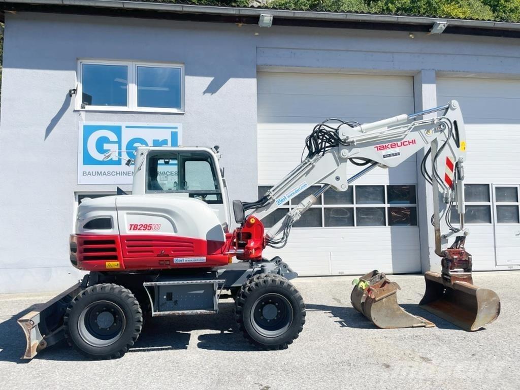 Takeuchi TB295W Колесни екскаватори