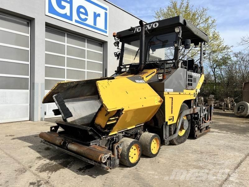  Volvo-ABG 6870 Машини за асфалт